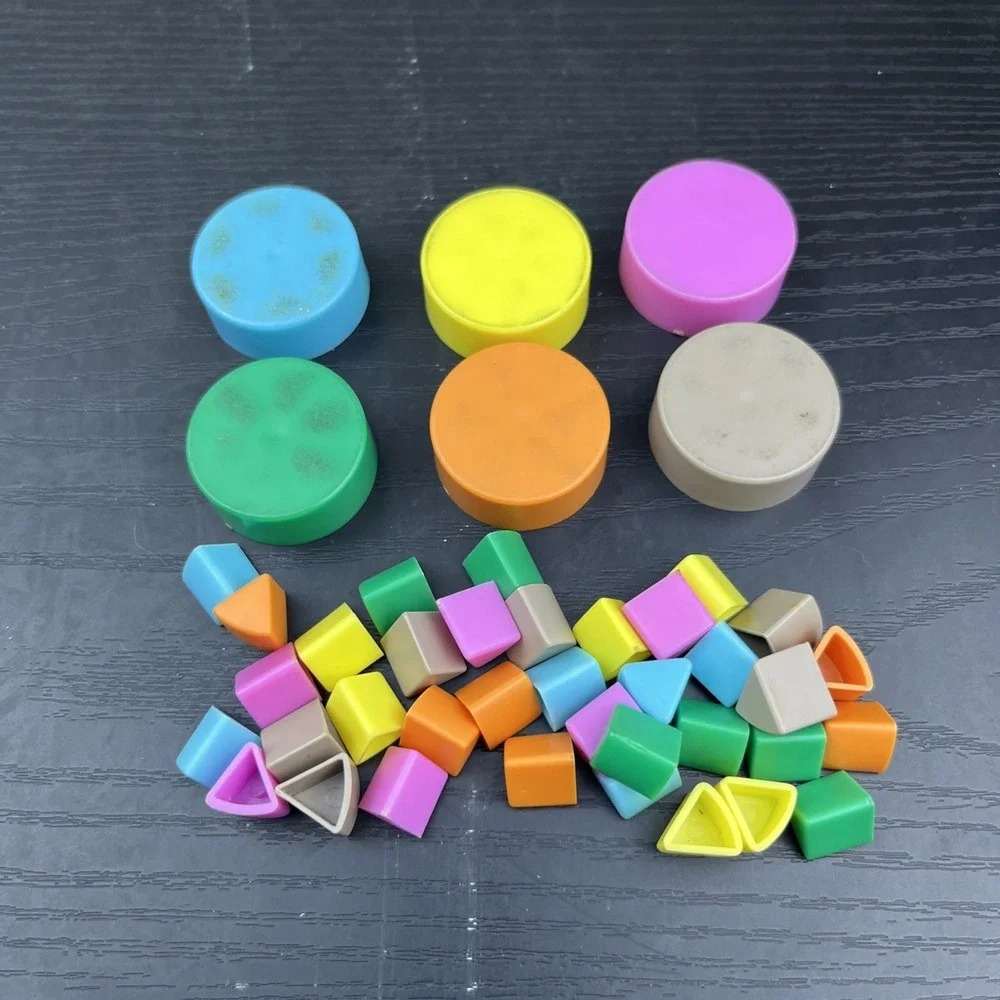 Trivial Pursuit Replacement Parts Set of 6 Pie Tokens‎ with Scoring Wedges